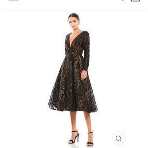 MacDuggal sequin gown - Like new- only worn once- 16.